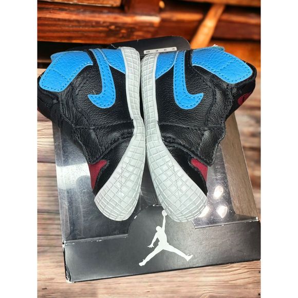 Baby Jordan’s Jordan 1 NC to Chi size 2C Bootie - Picture 3 of 5
